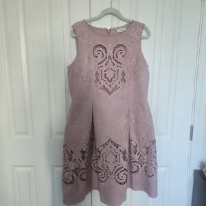 Elegant Lace Embroidered Cut Out Sleeveless Dress in Dusty Purple